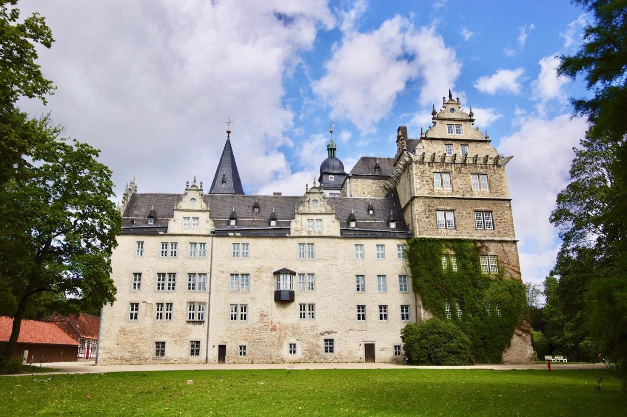 Wohnen Am Schloss วอล์ฟสบวร์ก ภายนอก รูปภาพ